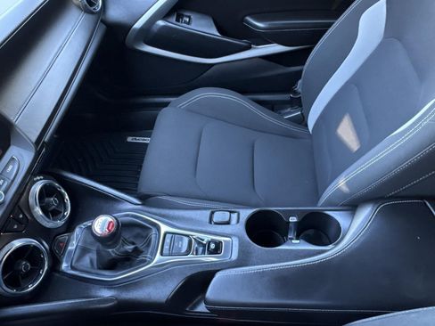 Used 2017 Chevrolet Camaro SS image 32