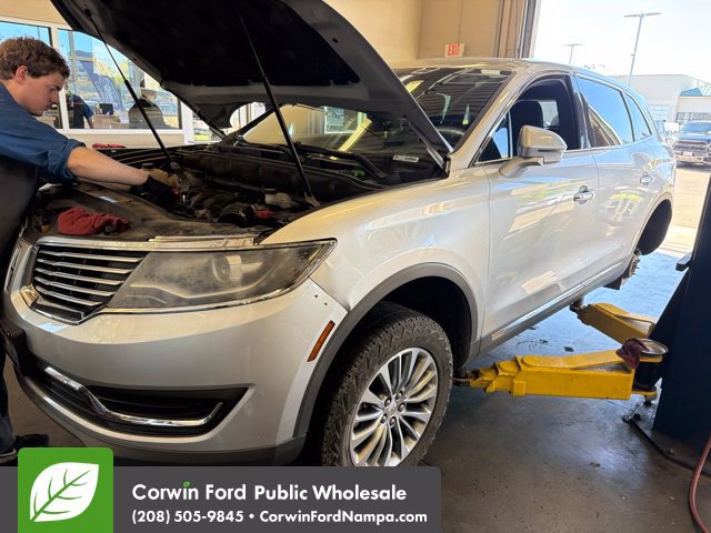 Used 2018 Lincoln MKX Select w/ Select Plus Package FWD image 3