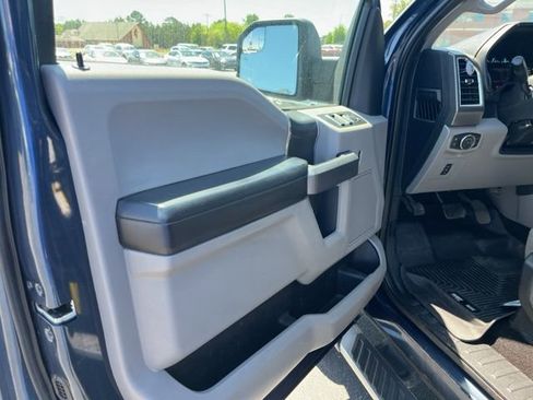 Used 2016 Ford F150 XLT w/ Equipment Group 302A Luxury AWD/4WD image 5