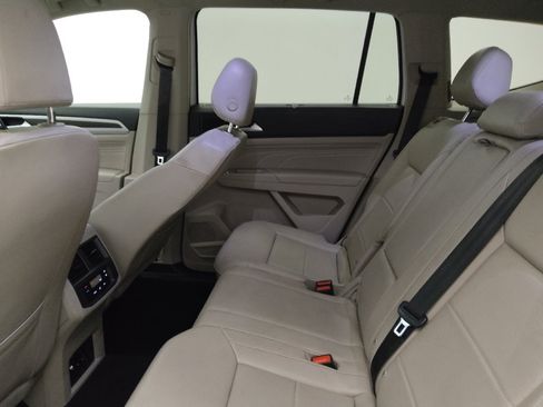 Used 2022 Volkswagen Atlas SE FWD image 18