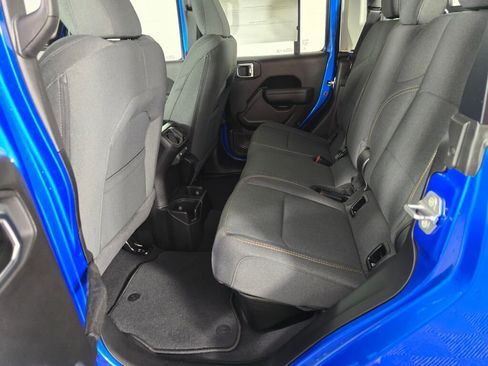 New 2026 Jeep Gladiator Sport image 25