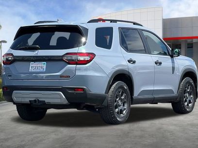 Used 2025 Honda Pilot TrailSport