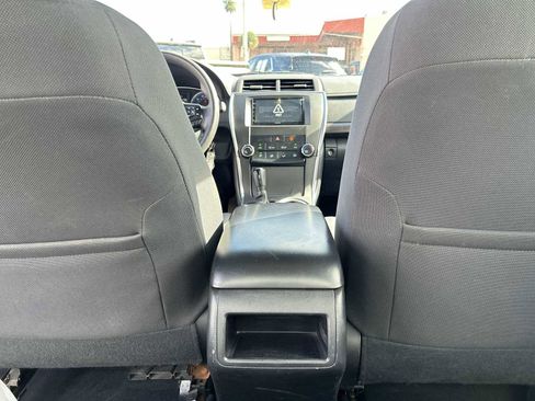 Used 2016 Toyota Camry LE FWD image 20