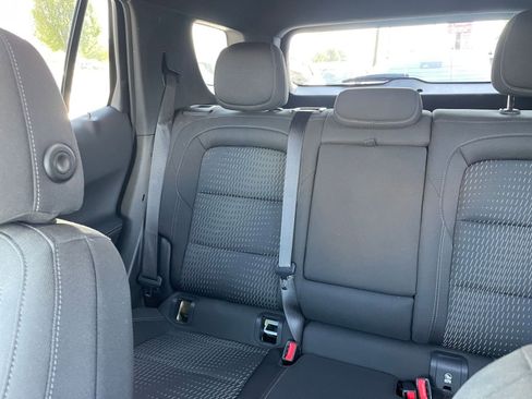 Used 2025 Chevrolet Equinox LT image 39