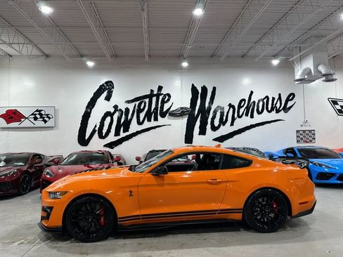 Used 2021 Ford Mustang Shelby GT500 w/ Technology Package RWD image 29