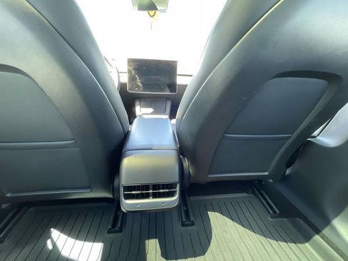 Used 2021 Tesla Model 3 Standard Range Plus RWD image 24
