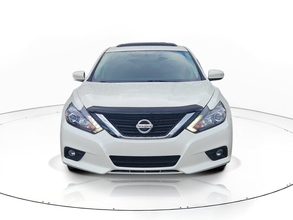 Used 2016 Nissan Altima 2.5 SL w/ 2.5 Technology w/LED Package FWD image 2