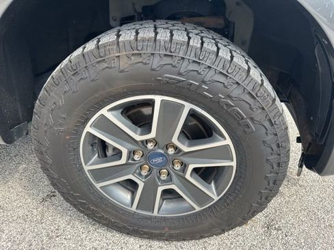 Used 2015 Ford F150 Lariat image 13