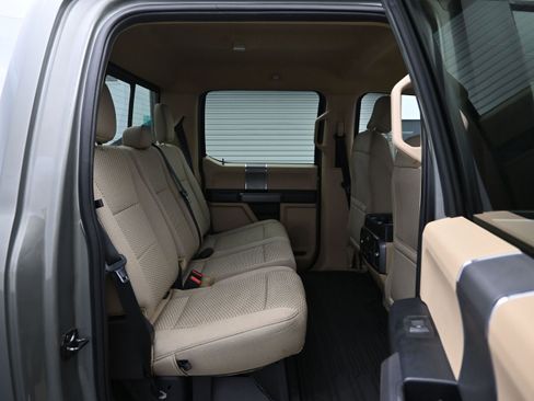 Used 2020 Ford F250 XLT w/ XLT Premium Package AWD/4WD image 12