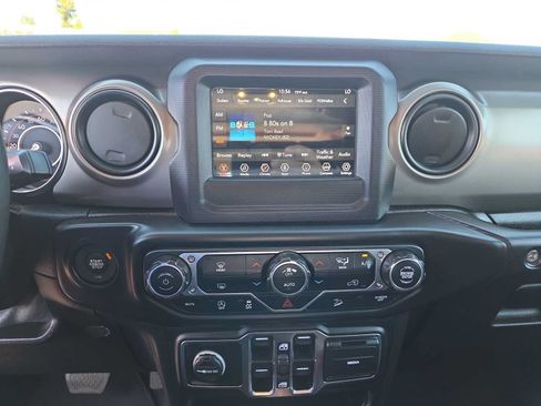 Used 2019 Jeep Wrangler Unlimited Sport S AWD/4WD image 24