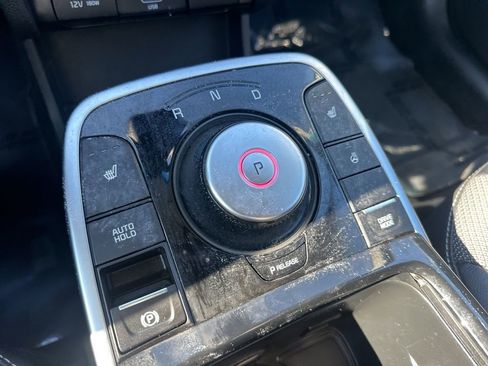 Used 2022 Kia Niro EX w/ Cold Weather Package image 16