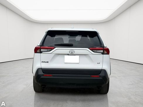 Used 2024 Toyota RAV4 LE FWD image 6