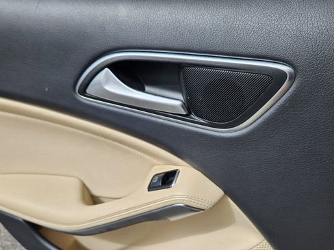 Used 2019 Mercedes-Benz GLA 250 GLA 250 image 15