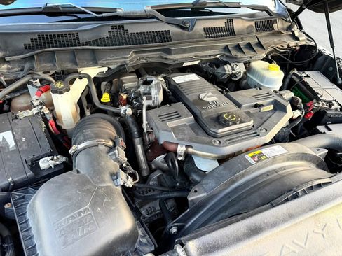 Used 2018 RAM 2500 Laramie AWD/4WD image 10