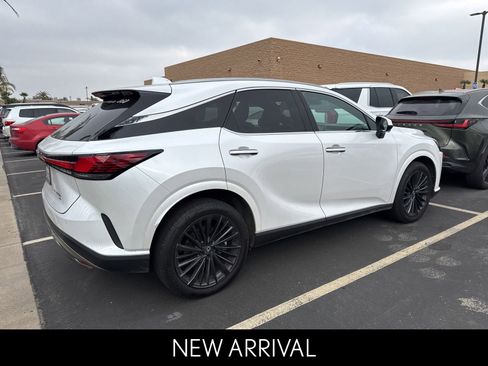 Used 2025 Lexus RX 350h image 2