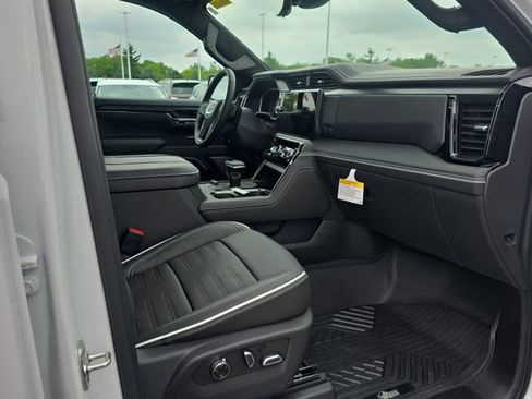 Used 2026 GMC Sierra 1500 AT4X w/ AT4X AEV Edition AWD/4WD image 30