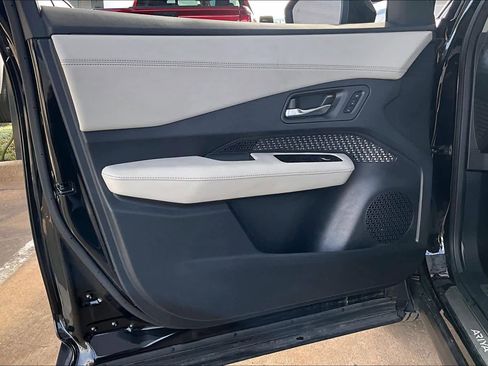 Certified 2024 Nissan Ariya ENGAGE+ image 22