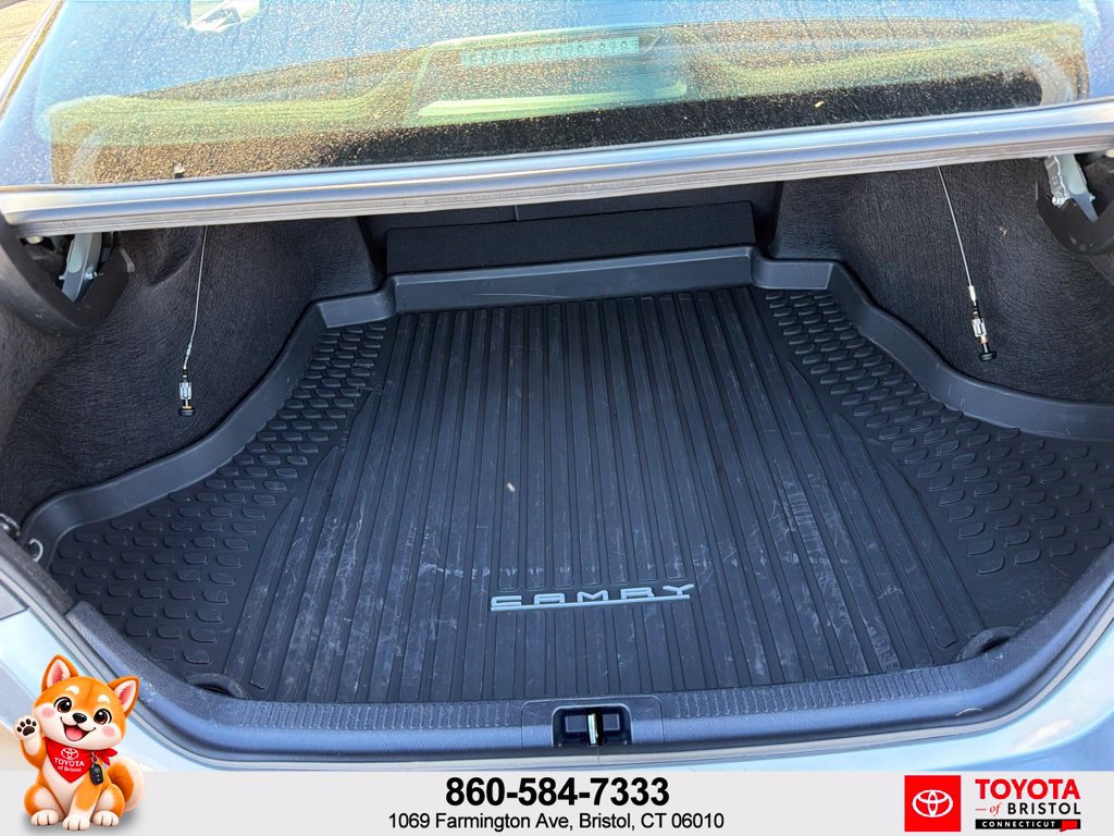 Used 2024 Toyota Camry LE FWD image 31