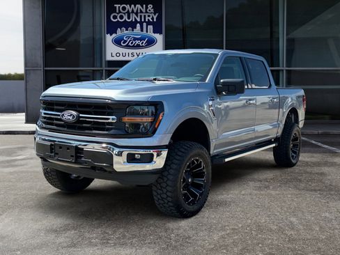 Used 2025 Ford F150 XLT w/ Equipment Group 301A Standard AWD/4WD image 7