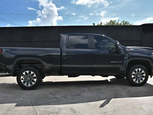 Used 2024 Chevrolet Silverado 2500 Custom w/ Custom Value Package AWD/4WD image 5