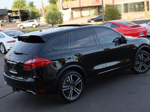 Used 2013 Porsche Cayenne Diesel AWD/4WD image 18