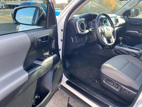 Used 2023 Toyota Tacoma SR5 image 10