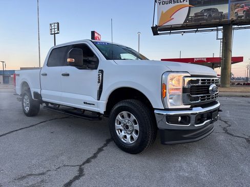 Used 2024 Ford F250 XLT w/ FX4 Off-Road Package image 8
