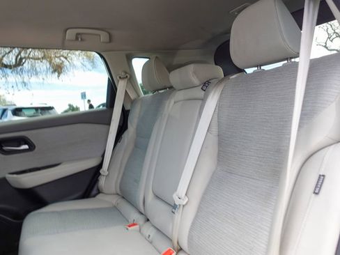 Used 2021 Nissan Rogue SV image 24