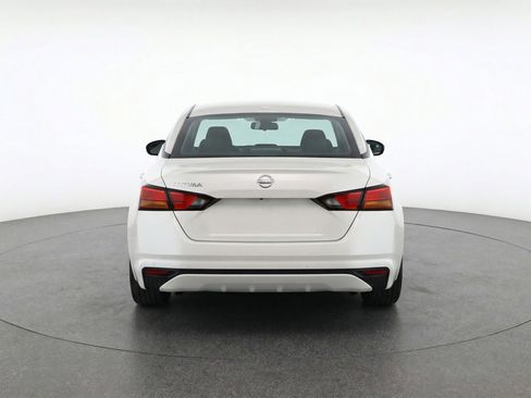 Used 2025 Nissan Altima 2.5 SV image 7