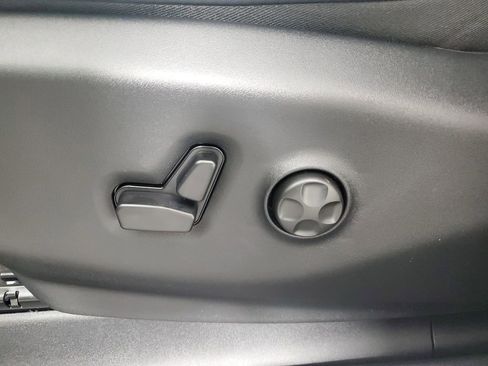 New 2026 Chrysler Pacifica Select image 29