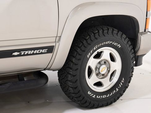 Used 2000 Chevrolet Tahoe Z71 w/ Comfort & Security Pkg AWD/4WD image 80