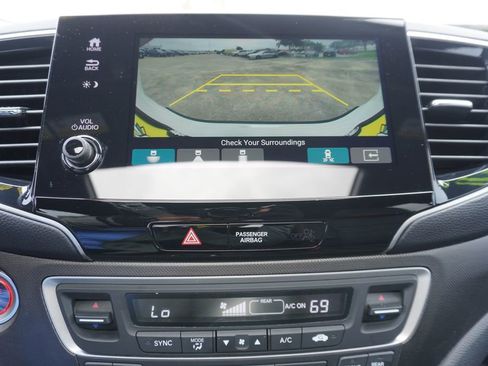 Used 2023 Honda Passport TrailSport image 15