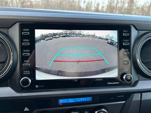 Certified 2023 Toyota Tacoma TRD Off-Road image 26