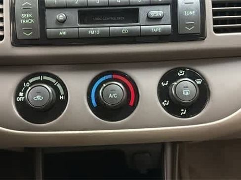 Used 2003 Toyota Camry LE image 19