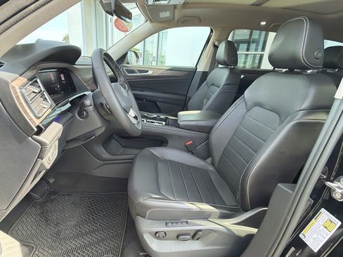 Certified 2024 Volkswagen Atlas SEL AWD/4WD image 20