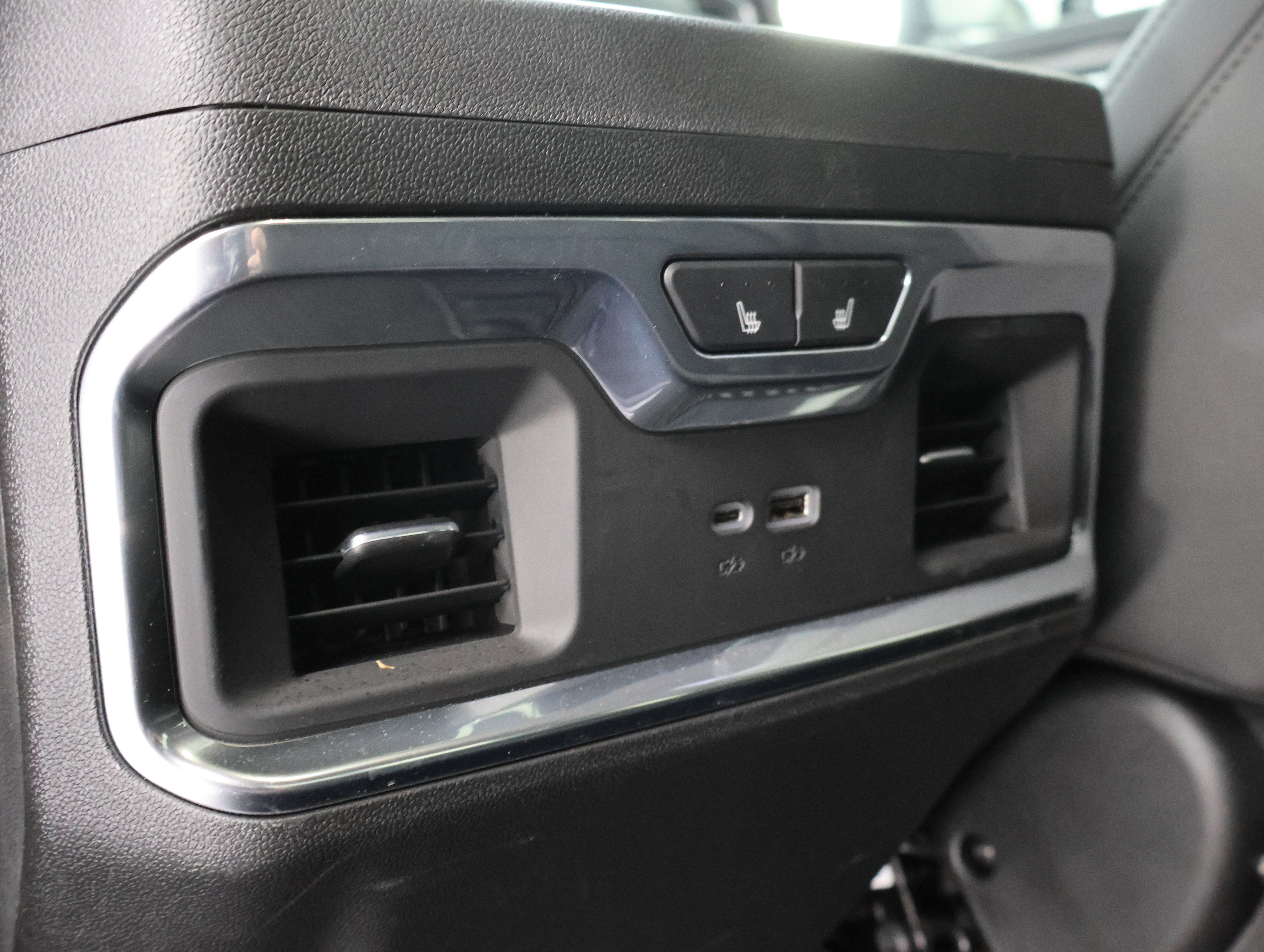 Used 2026 Chevrolet Silverado 3500 LTZ w/ LTZ Plus Package AWD/4WD image 63