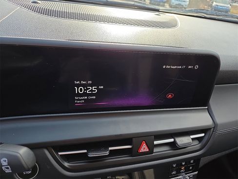 Certified 2024 Kia Seltos EX image 18