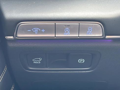 Certified 2024 Genesis GV80 2.5T AWD/4WD image 33