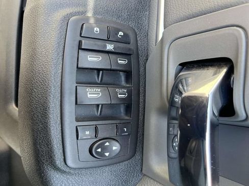Used 2023 RAM 1500 Classic SLT w/ Electronics Group AWD/4WD image 9