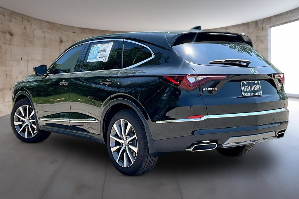 Used 2025 Acura MDX w/ Technology Package FWD image 5
