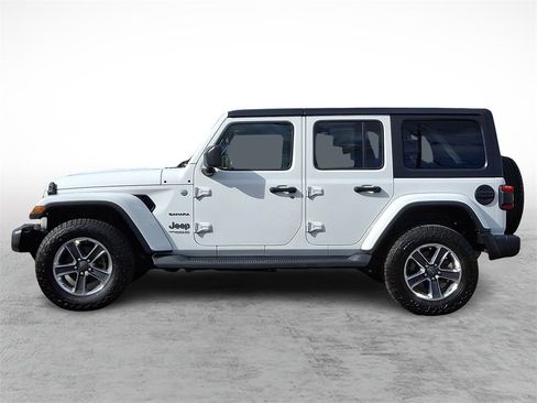 Used 2019 Jeep Wrangler Unlimited Sahara w/ Dual Top Group image 7