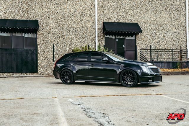Used 2014 Cadillac CTS V RWD image 59
