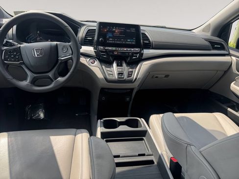 Used 2024 Honda Odyssey EX-L image 10