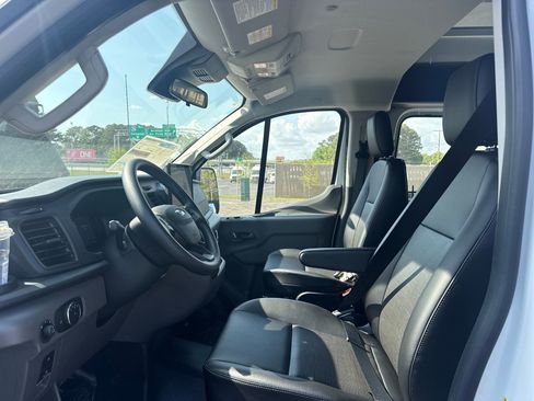 New 2026 Ford Transit 250 Low Roof w/ Load Area Protection Package RWD image 14
