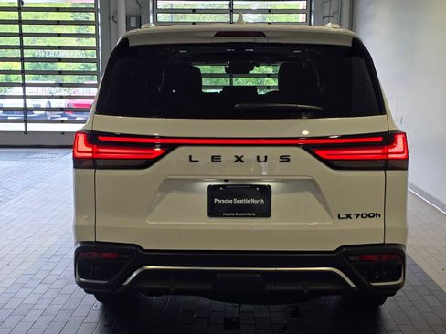 Used 2026 Lexus LX 700h F Sport AWD/4WD image 6