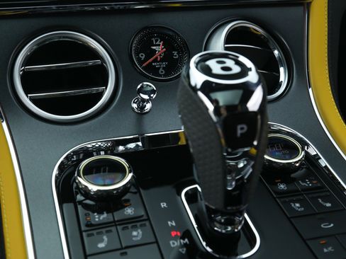 Used 2024 Bentley Continental GT Speed AWD/4WD image 35