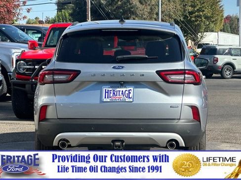 New 2024 Ford Escape SE w/ PHEV Premium Package FWD image 5