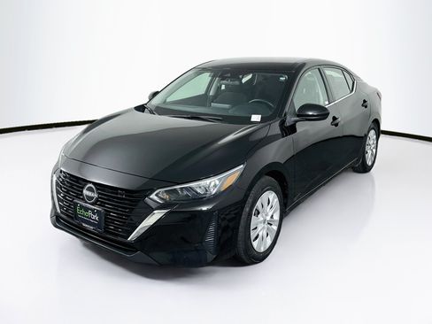 Used 2024 Nissan Sentra S FWD image 3