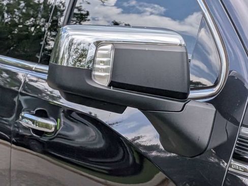 Used 2024 GMC Sierra 1500 Denali w/ Denali Reserve Package AWD/4WD image 10