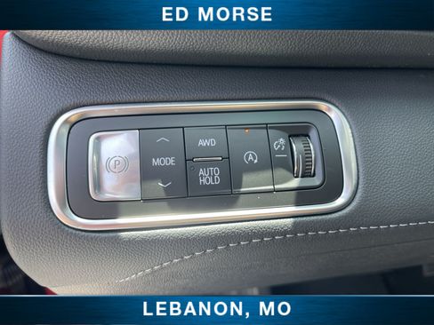 Certified 2026 Buick Enclave Preferred AWD/4WD image 17